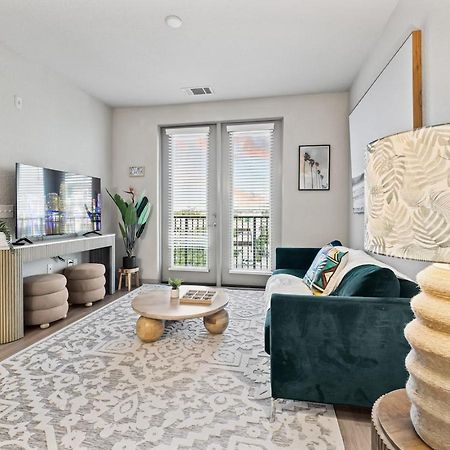 Ferienwohnung Tropical Field 1 Bed In Downtown With Free Parking Sankt Petersburg Exterior foto