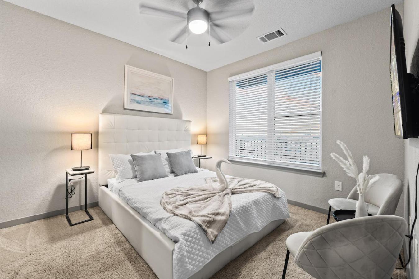 Ferienwohnung Tropical Field 1 Bed In Downtown With Free Parking Sankt Petersburg Exterior foto