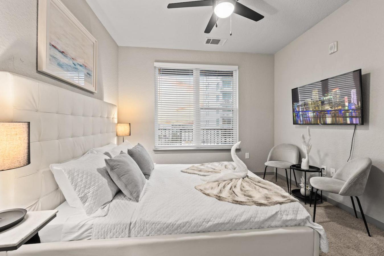 Ferienwohnung Tropical Field 1 Bed In Downtown With Free Parking Sankt Petersburg Exterior foto