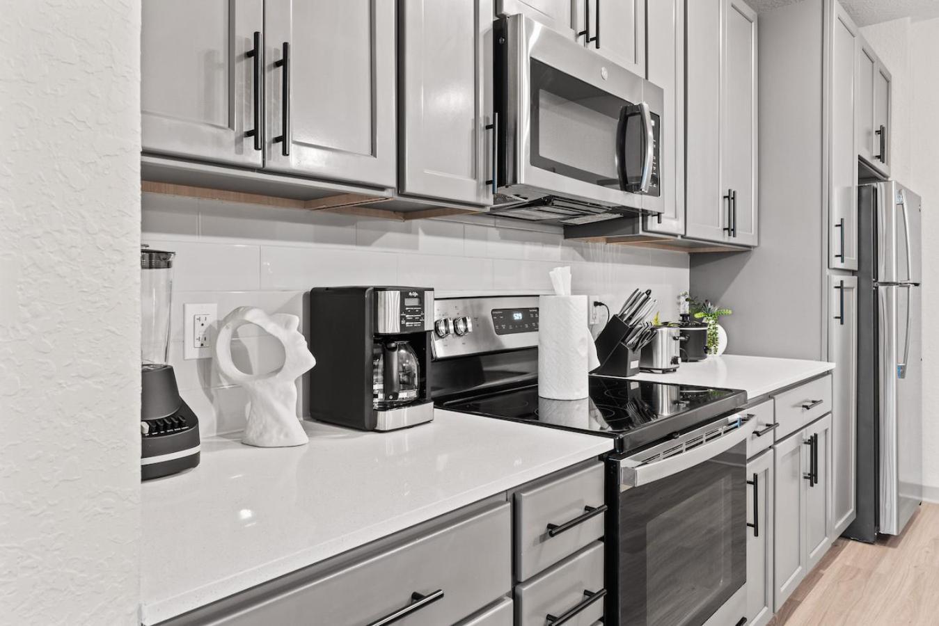Ferienwohnung Tropical Field 1 Bed In Downtown With Free Parking Sankt Petersburg Exterior foto